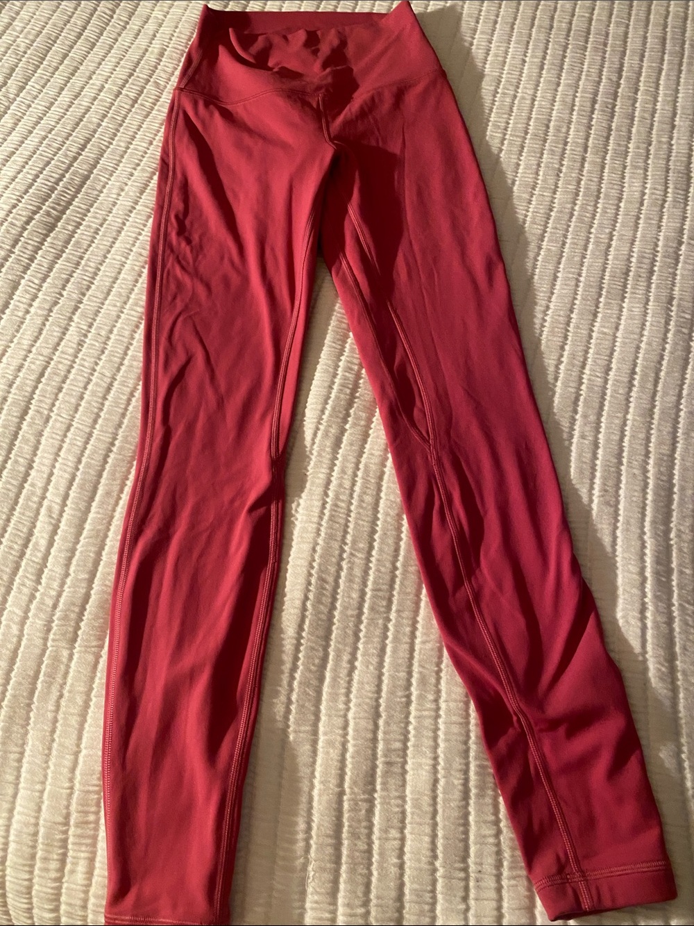 Lululemon Athletica 4 like new double lined aligns